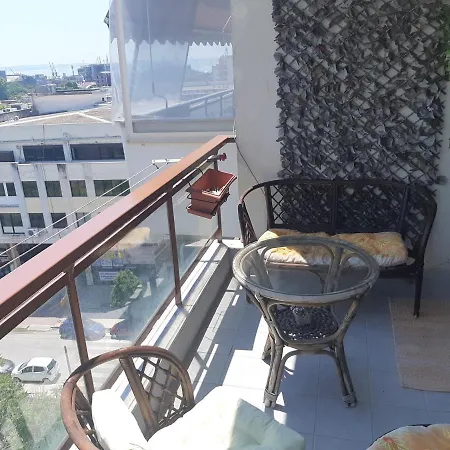 Sunny Penthouse Tesalónica